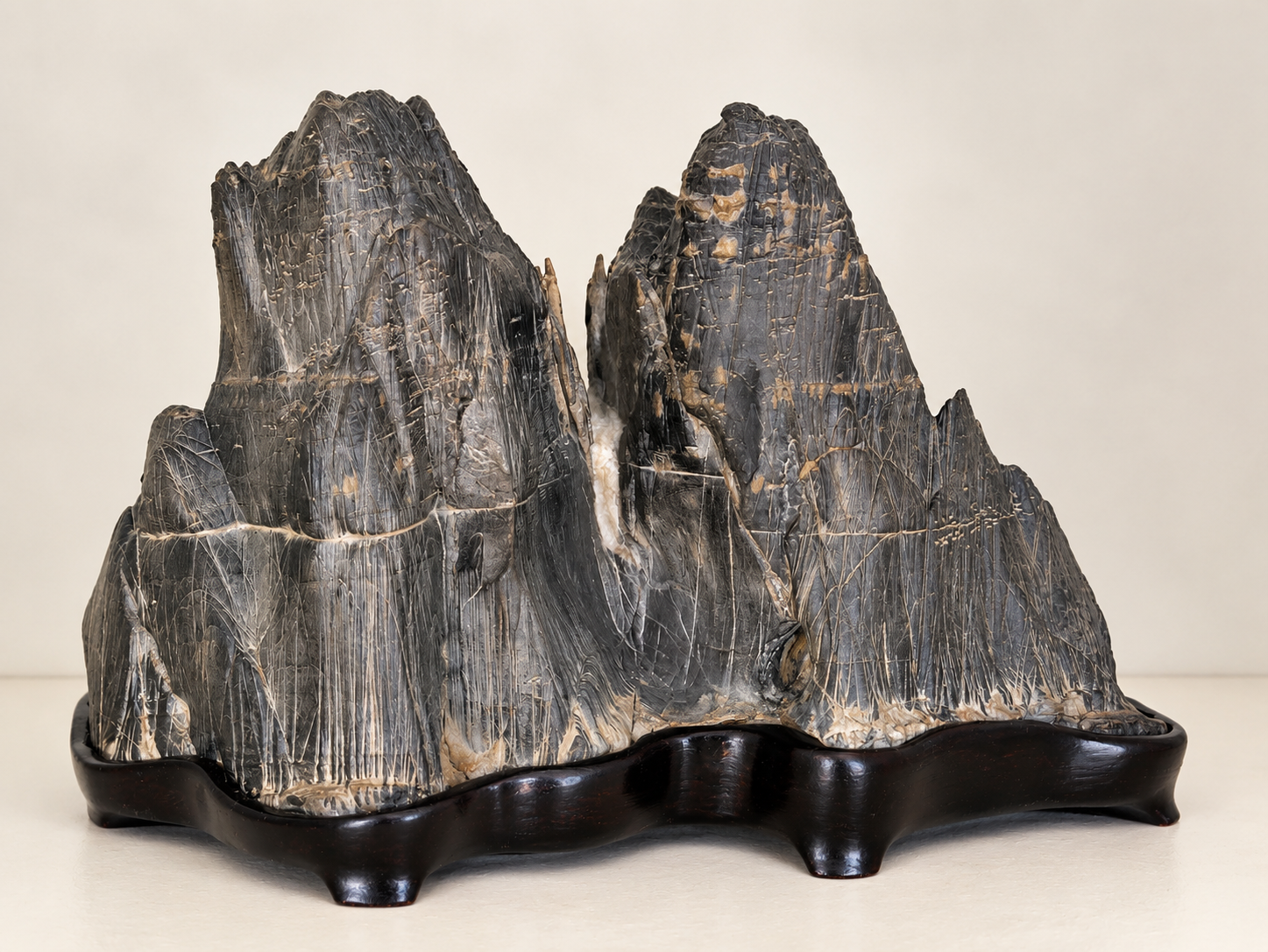 Pieza de la colección de Suiseki de Miguel Ángel Domínguez Naranjo