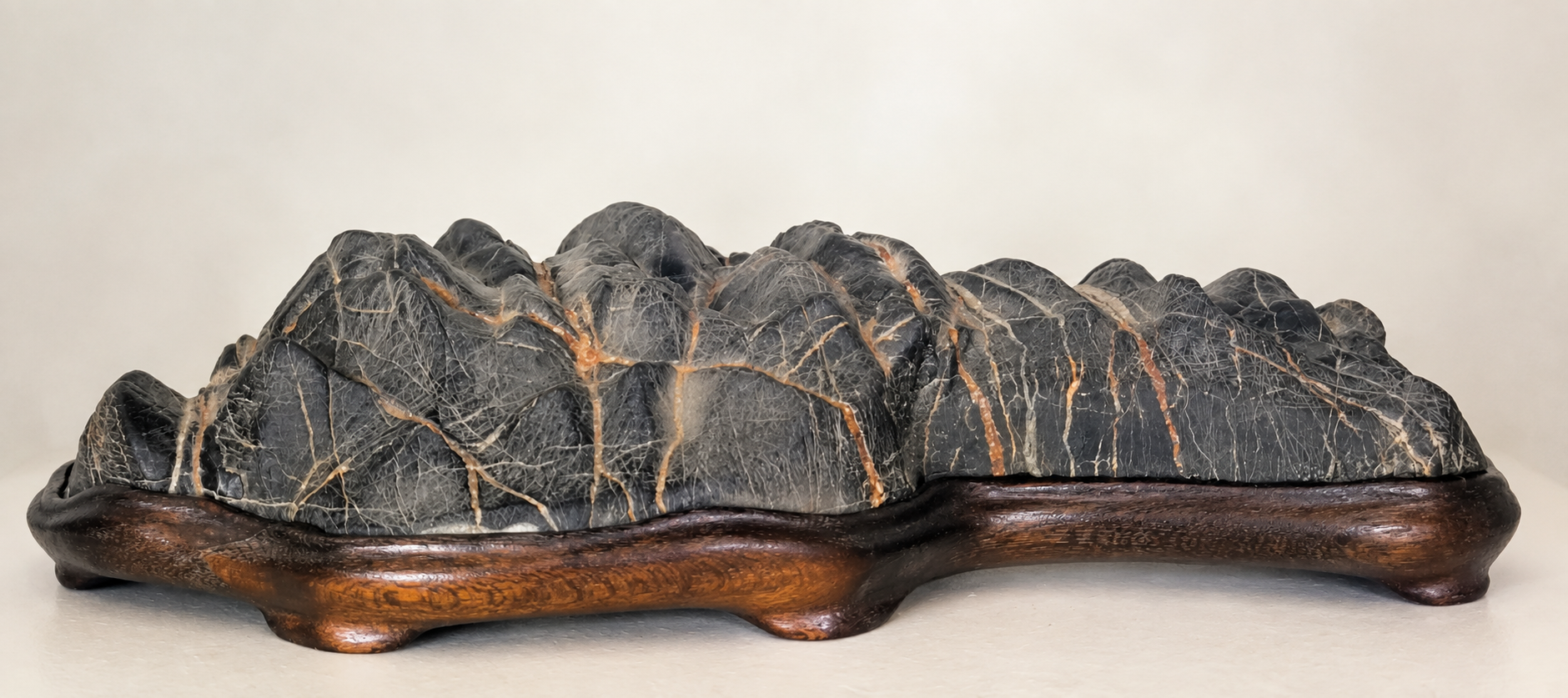 Pieza de la colección de Suiseki de Miguel Ángel Domínguez Naranjo