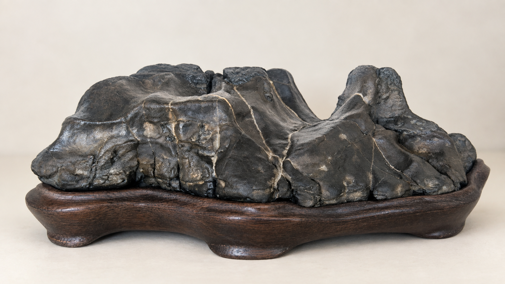 Pieza de la colección de Suiseki de Miguel Ángel Domínguez Naranjo
