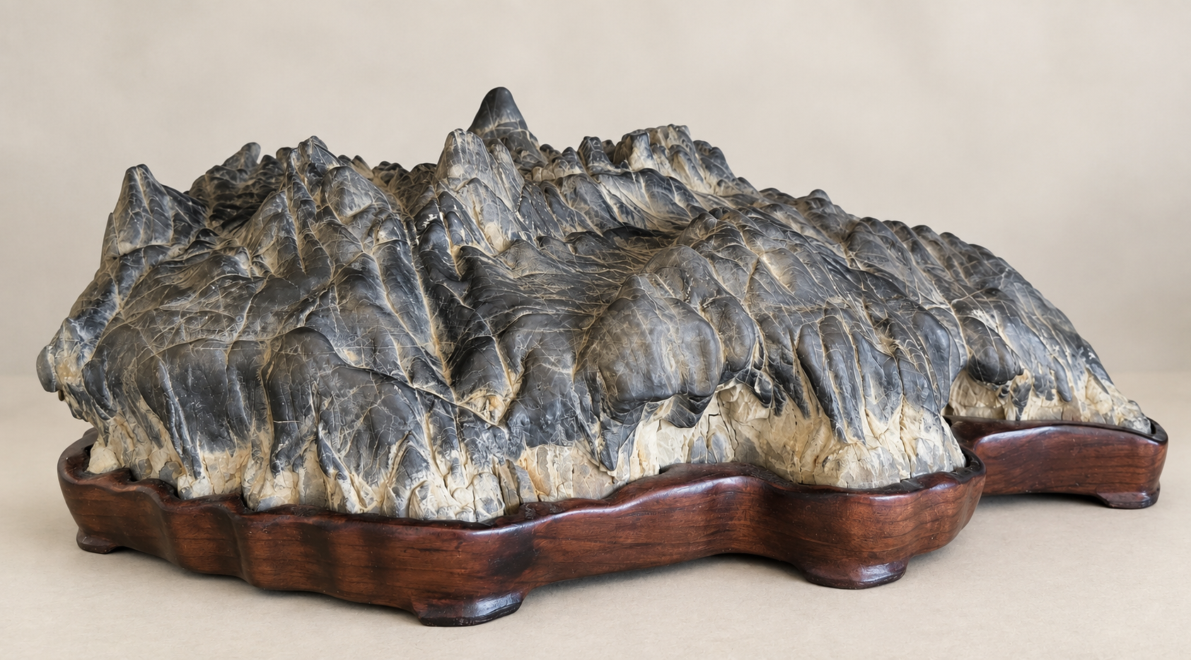 Pieza de la colección de Suiseki de Miguel Ángel Domínguez Naranjo