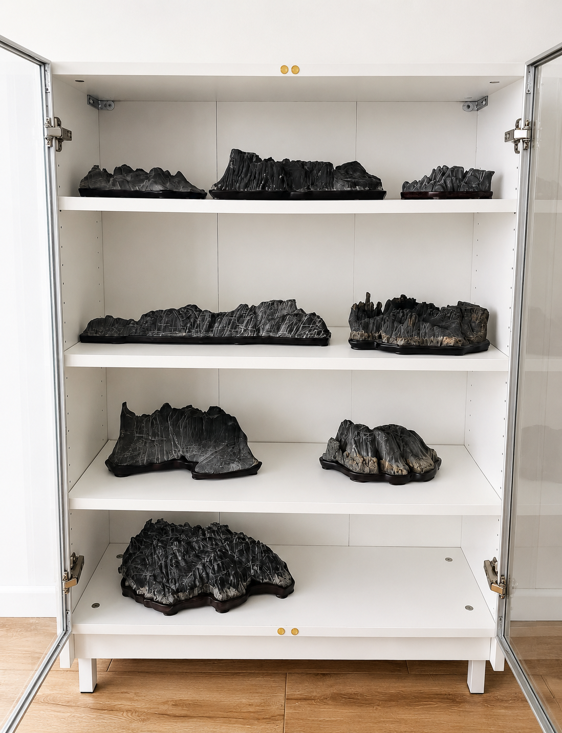 Piezas de la colección de Suiseki de Miguel Ángel Domínguez Naranjo